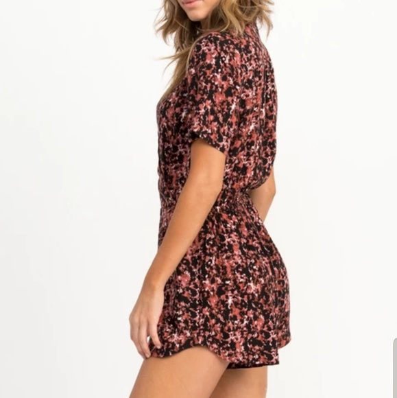 RVCA Women's Roe V-Neck Wrap Romper - Picture 2 of 3